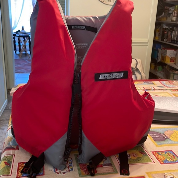 Life Vests Flotation Devices Boat Water Skiing Fishing Water Sports - Picture 14 of 15